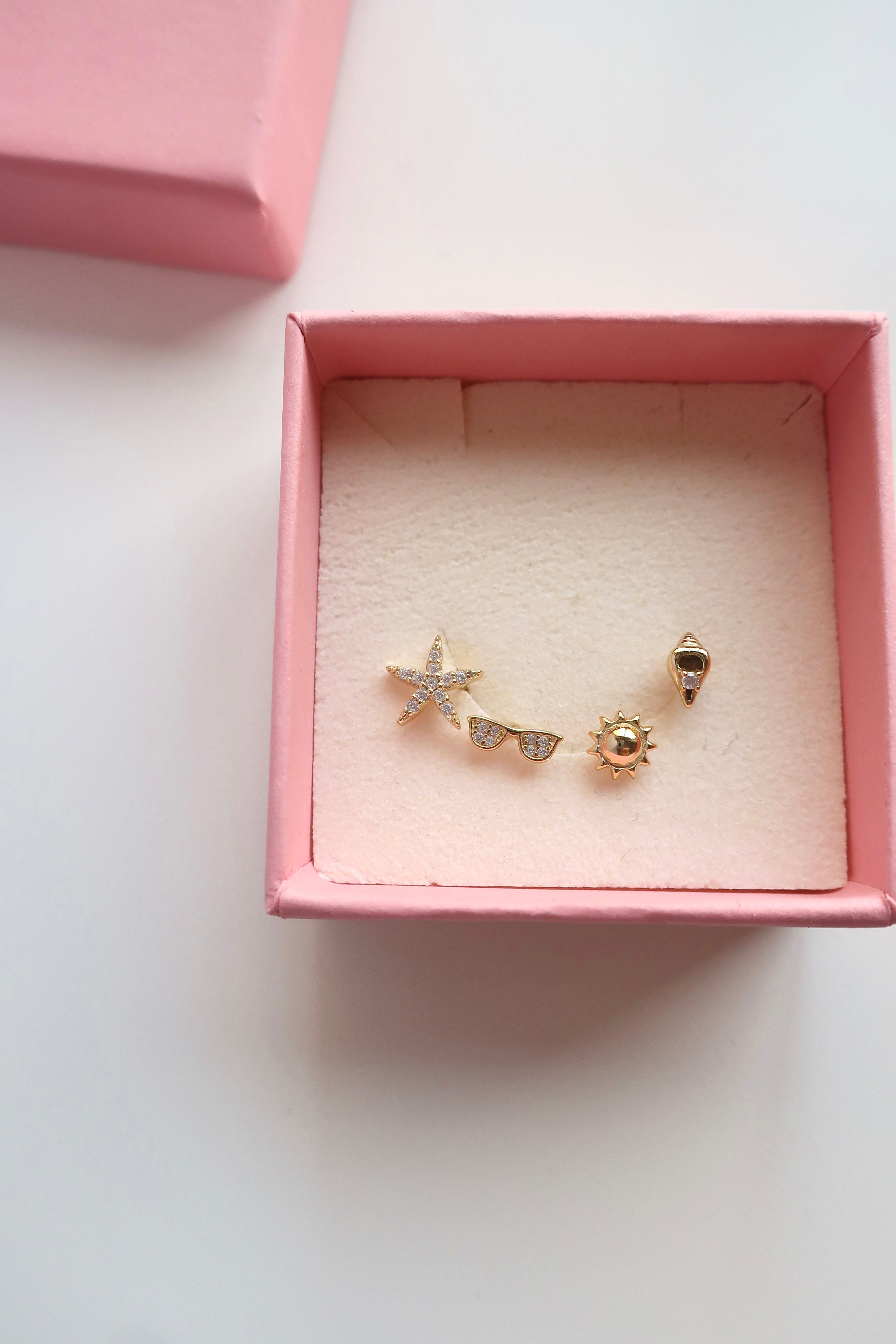 MISS SUMMER . Signature Set