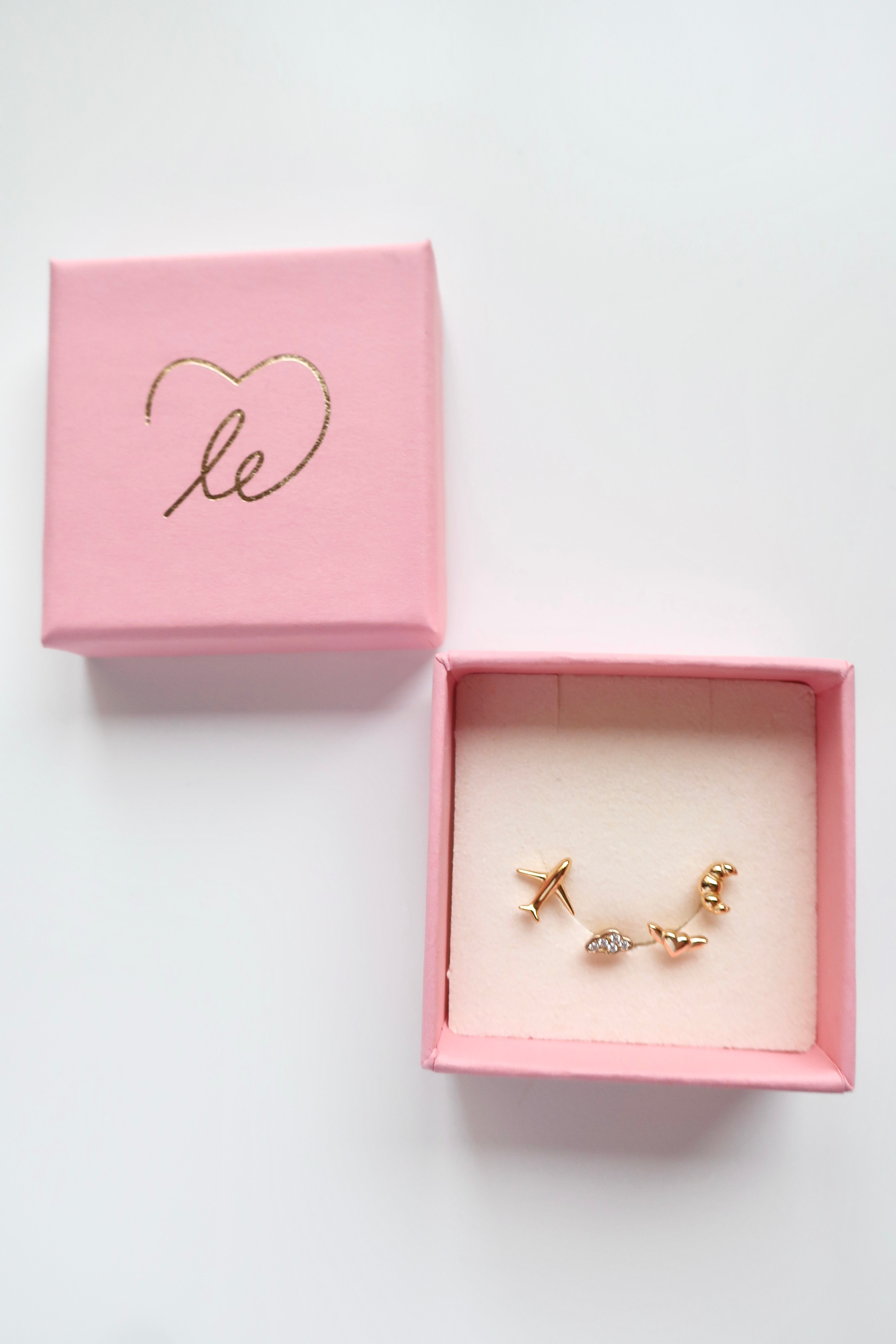 TRAVELLER . Signature Set